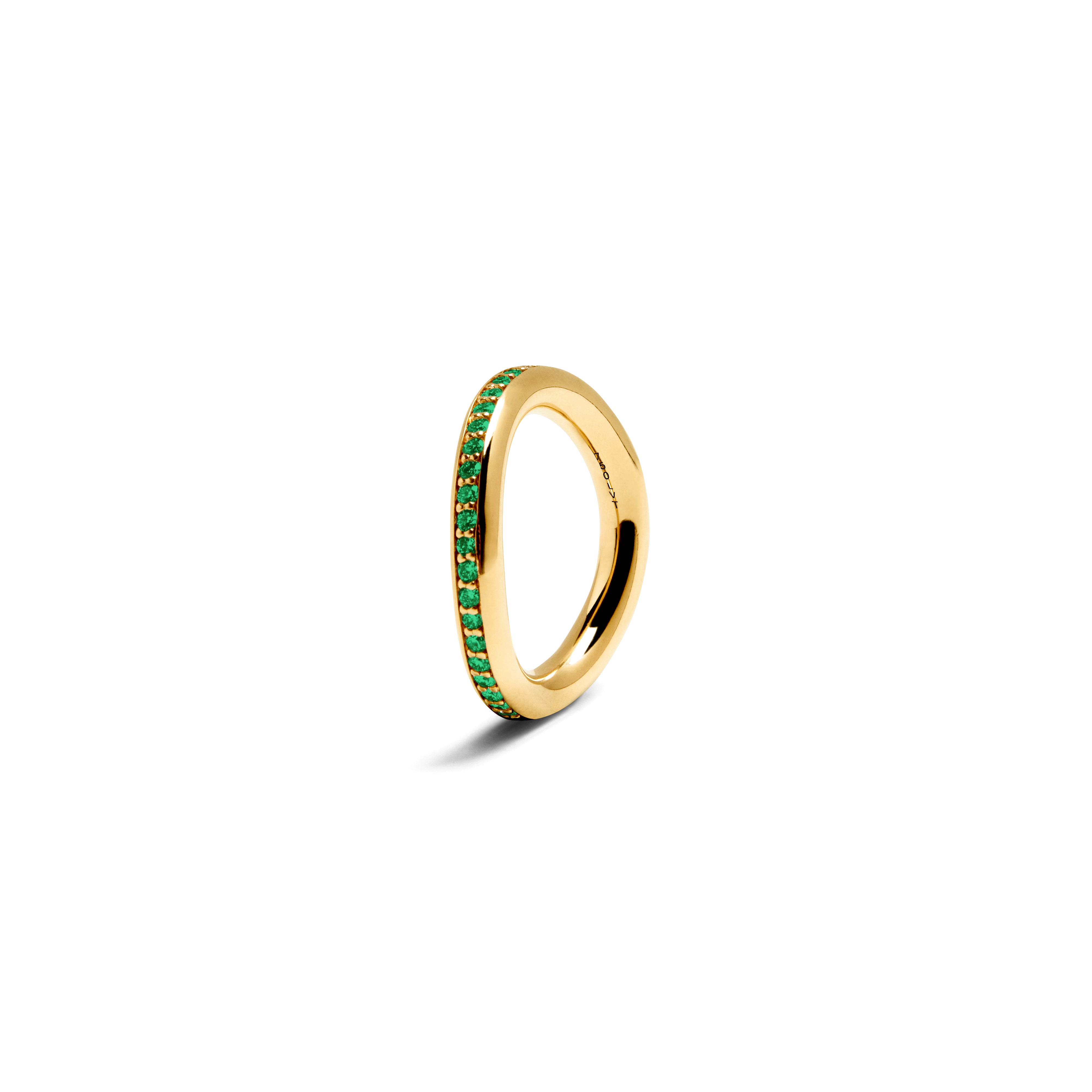 CRESCENT ROUND RING THREE EMERALDS