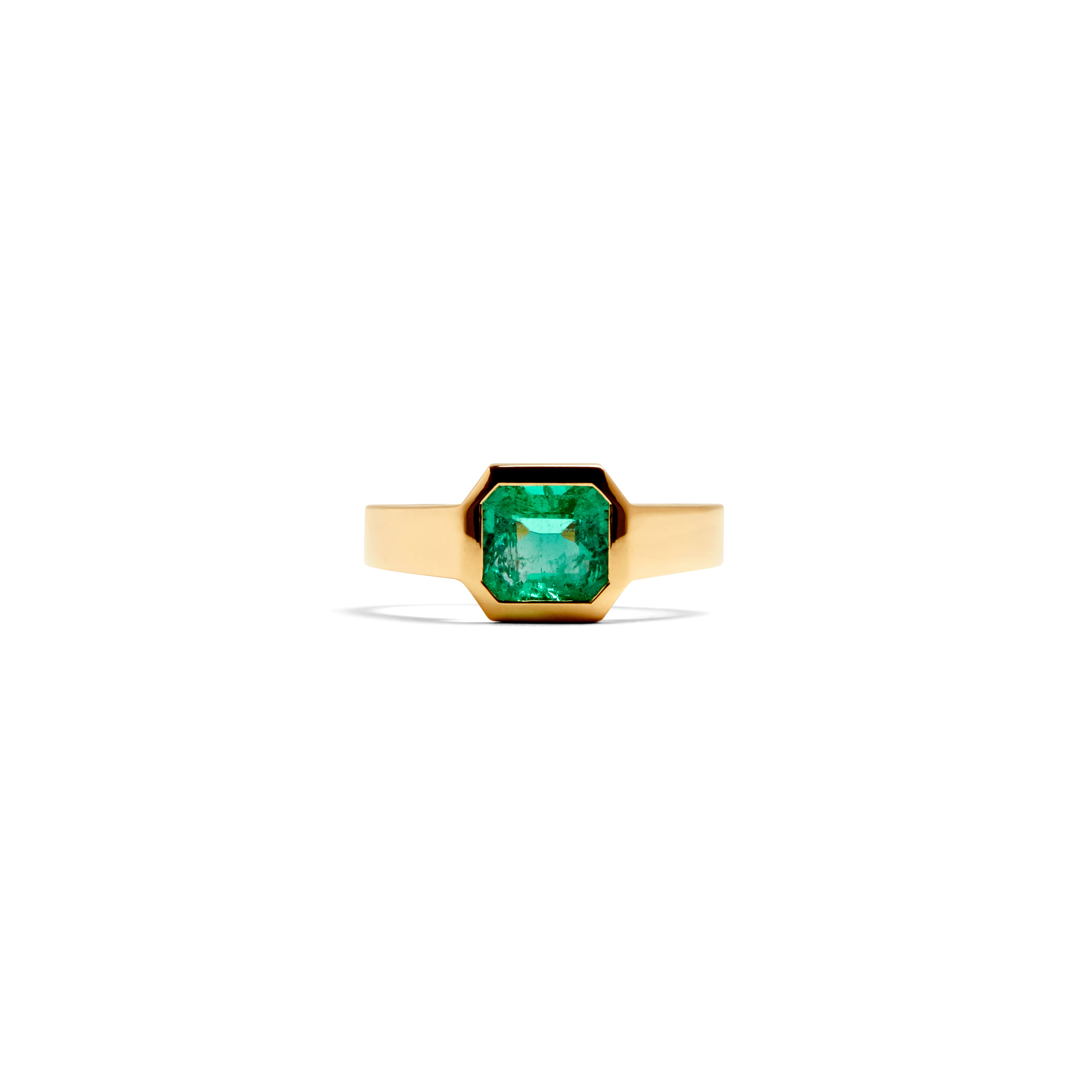 EMERALD COCKTAIL SIGNET RING