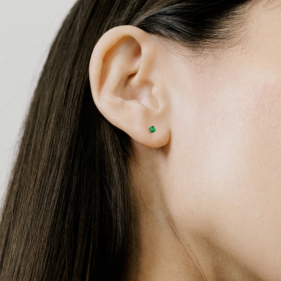 SYNERGY EMERALD STUDS 0.1 CT