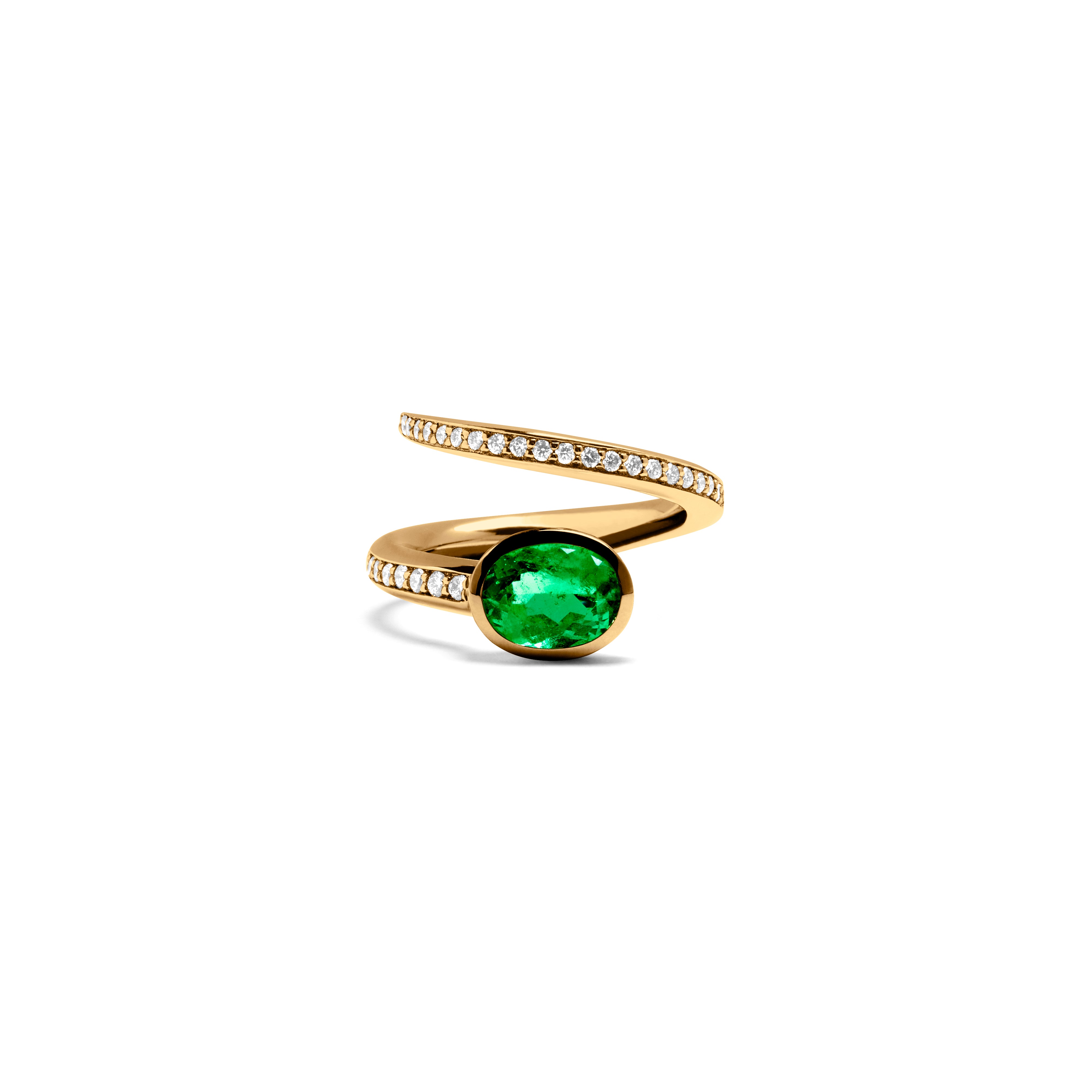 EMERALD OVAL CUT SERPENT ROUND RING DIAMONDS