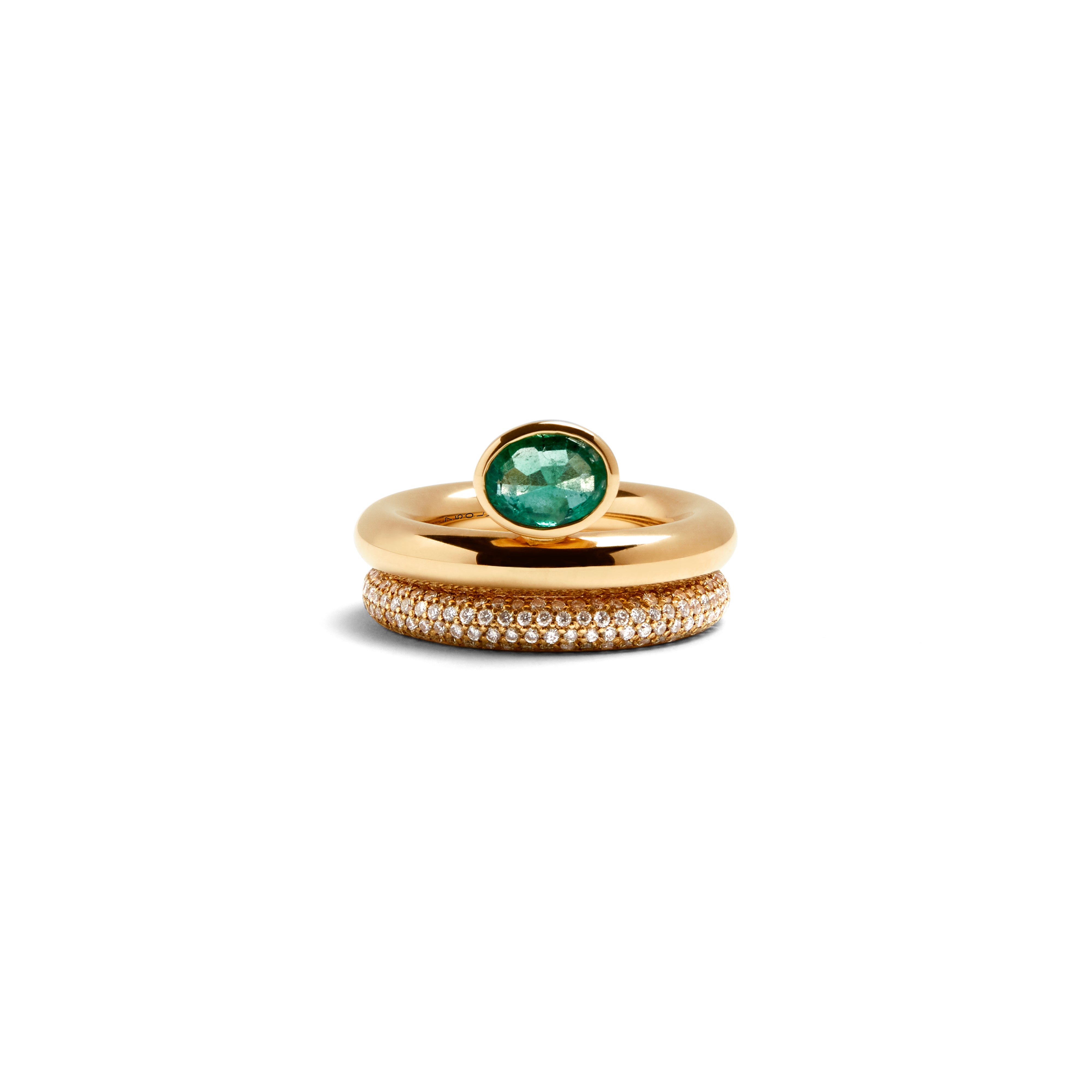 ROUND RING STACK OVAL EMERALD PAVÉ DIAMONDS